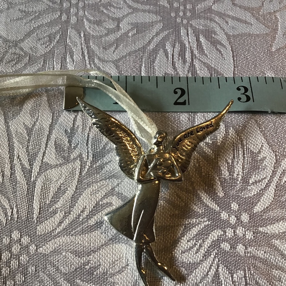 NWT Serenity Angel with ribbon hanger - Picture 5 of 7